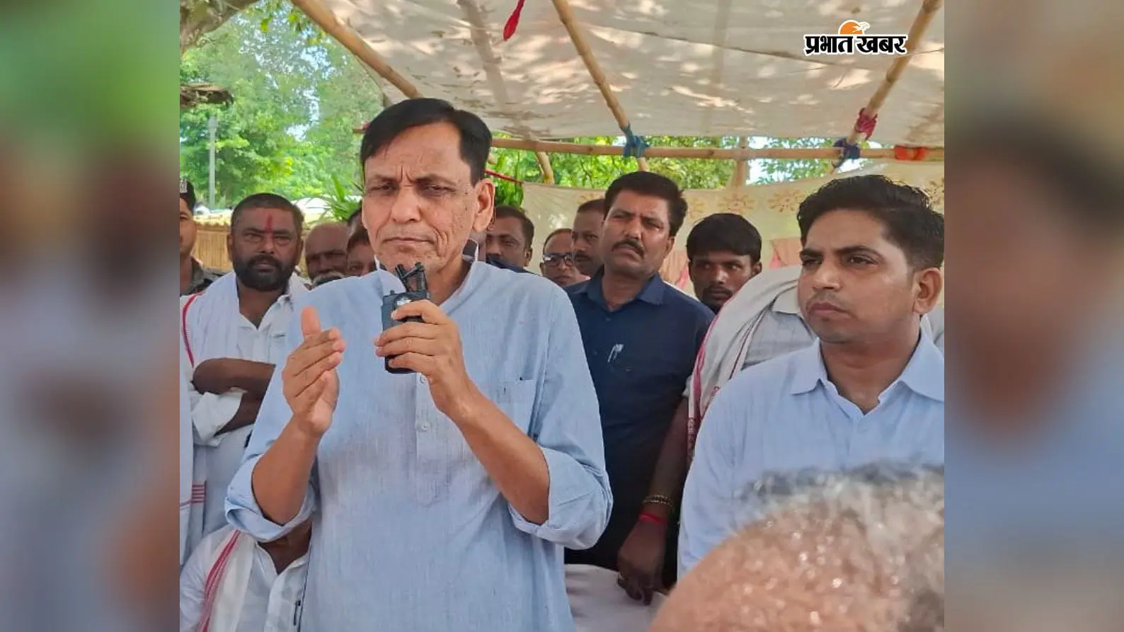 बाढ़ पीड़ितों से मिले नित्यानंद राय, सामुदायिक किचन में लापरवाही पर FIR की चेतावनी