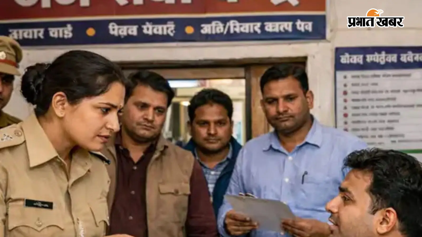 अवैध रूप से संचालित आधार सेंटरों पर प्रशासन की कार्रवाई, सिमराही और राघोपुर में दो केंद्र बंद