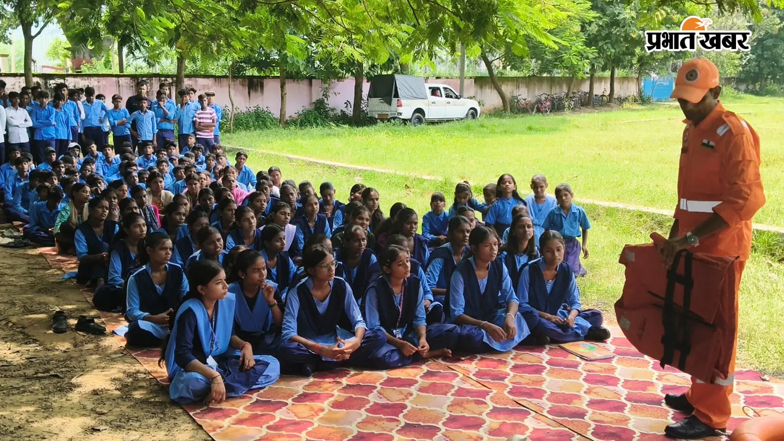 भूकंप या आग लगे तो क्या करें? जमुई के स्कूलों में NDRF ने बच्चों को सिखाया बचने का पूरा तरीका