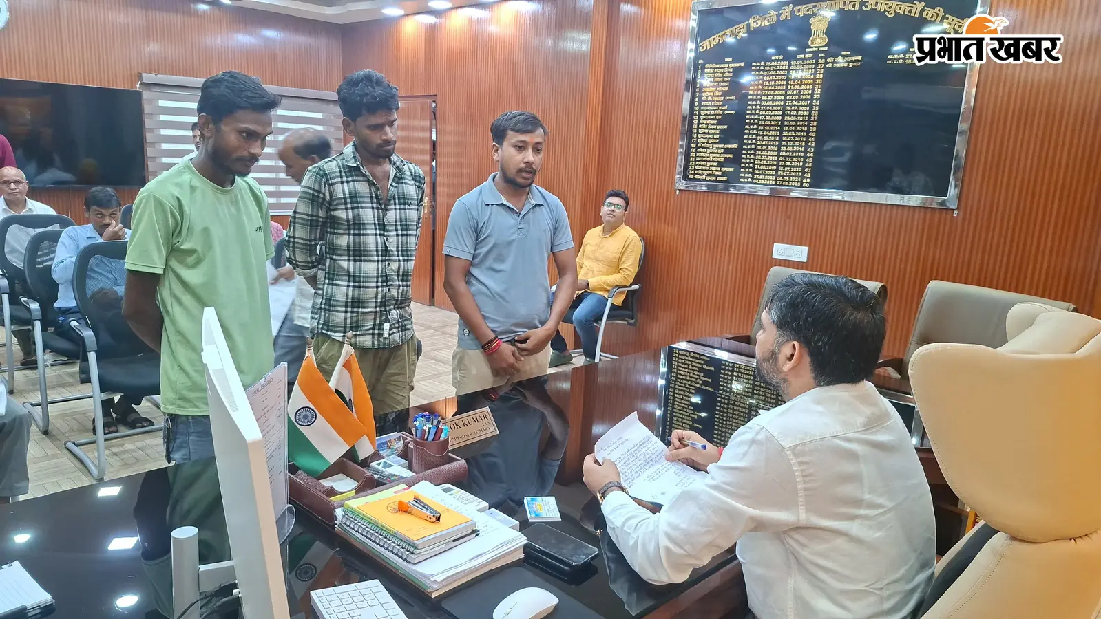 डीसी के जनता दरबार में 35 लोगों ने रखीं समस्याएं, कई मामलों का मौके पर हुआ समाधान