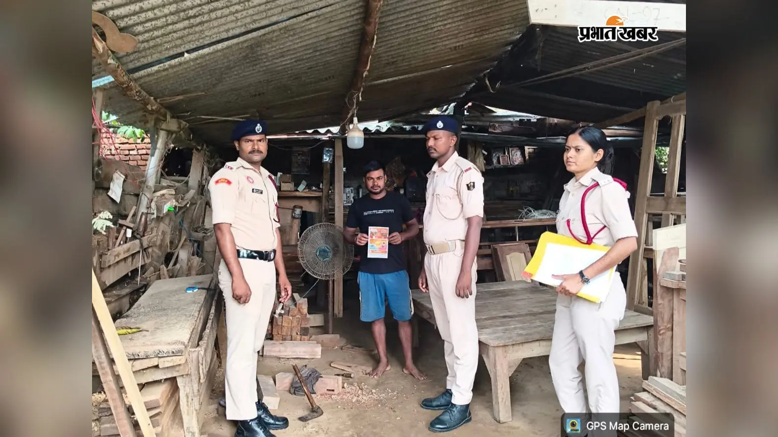 दाउदनगर में पेट्रोल पंप से लकड़ी की दुकान तक मॉक ड्रिल, अग्निशमन कर्मियों ने सिखाए आग से बचाव के तरीके