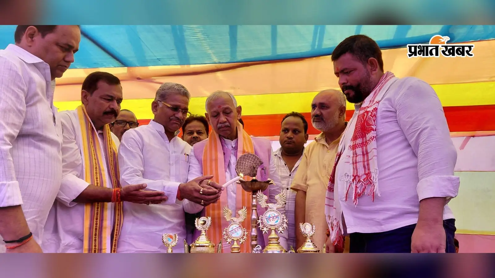 सीवान में महावीरी झंडा मेले का भव्य आगाज, जय श्रीराम के जयघोष से गूंजा परिसर; कुश्ती में पहलवानों ने दिखाया दम
