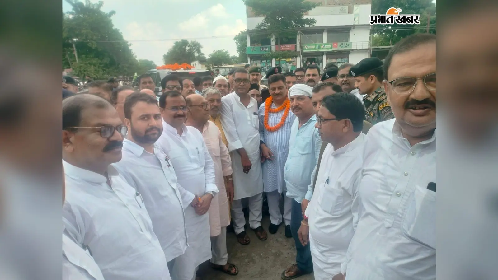 मुसरीघरारी में जदयू नेताओं का भव्य स्वागत: संजय झा और उमेश कुशवाहा ने कार्यकर्ताओं में भरा जोश