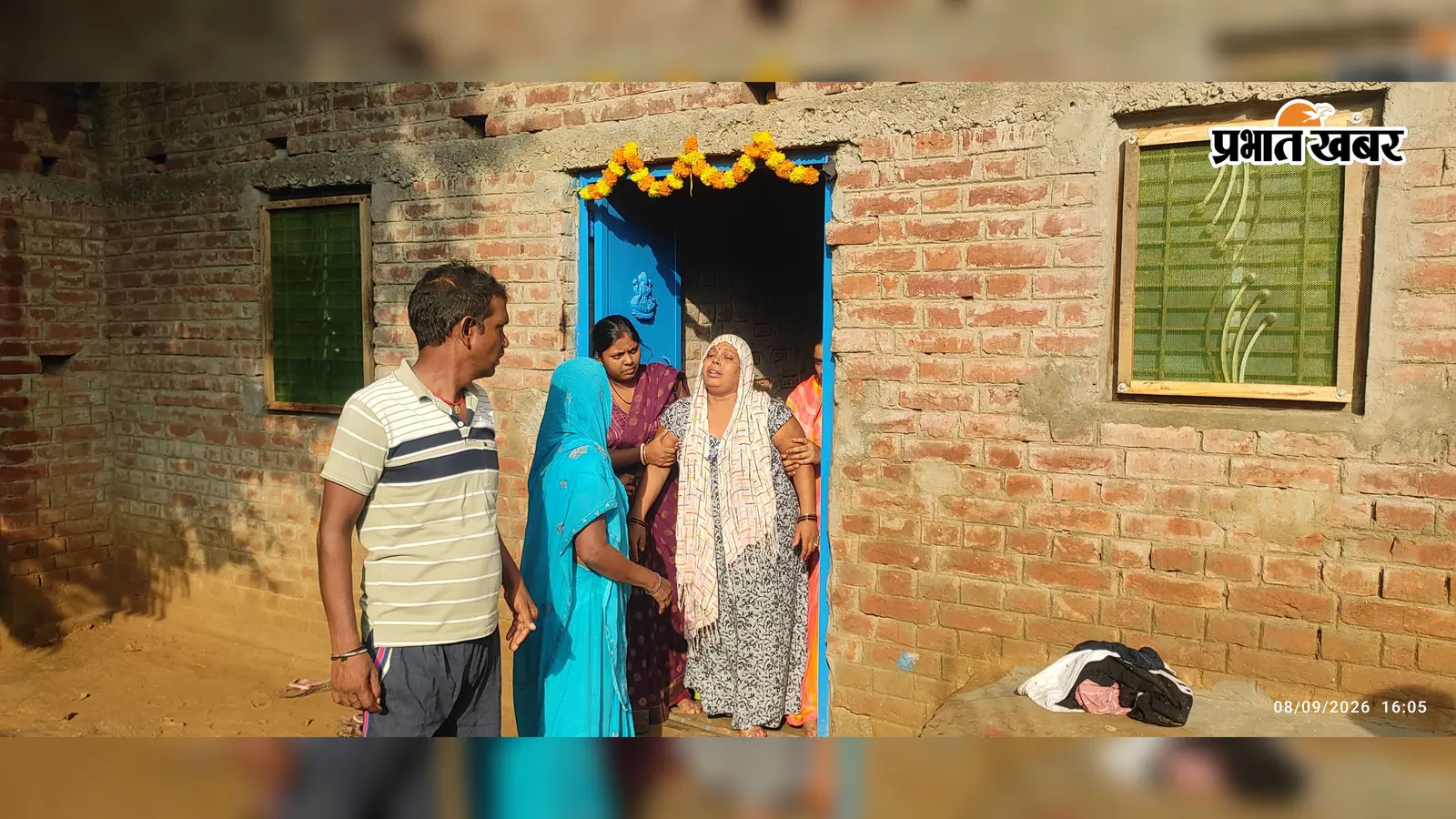 रोहतास: साइकिल से कोचिंग पढ़कर घर लौट रहा था 10वीं का छात्र, रास्ते में गिरा ठनका; इकलौते बेटे की मौत से मचा कोहराम