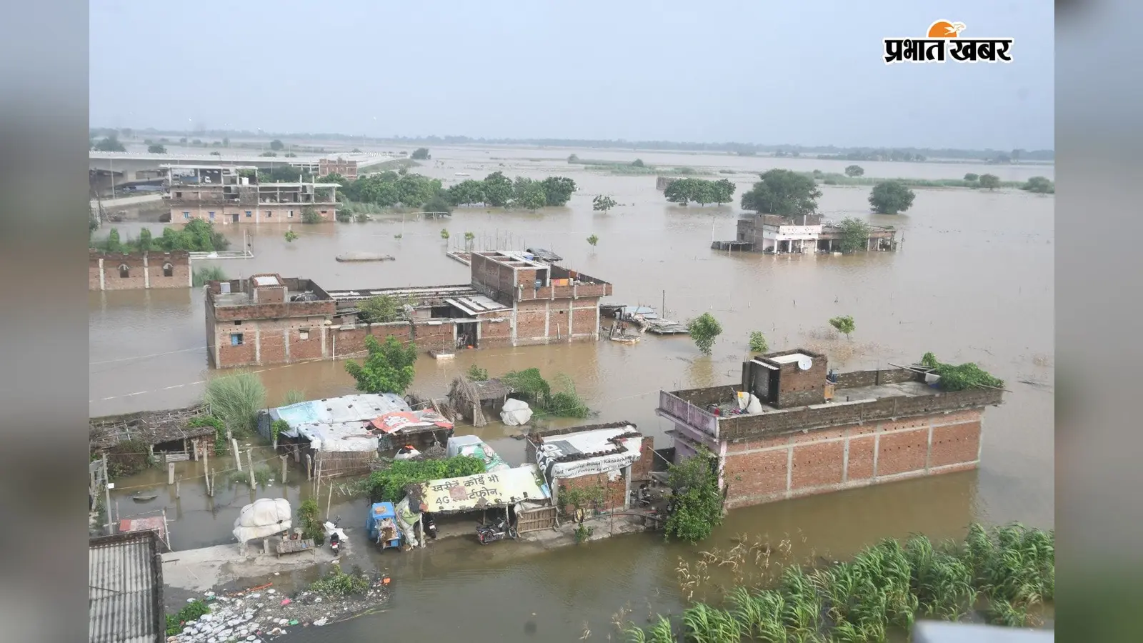 राघोपुर में बाढ़ का पानी घटा, लेकिन संकट बरकरार; 76 गांवों में जलजमाव, नाव और राहत को लेकर उठे सवाल
