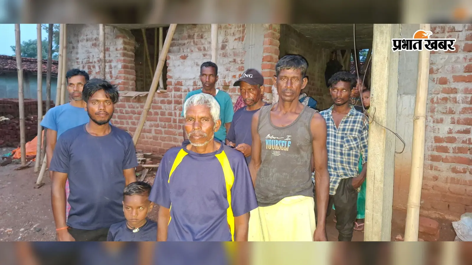 बिरनी के झुंड के हमले में आदिवासी महिला की मौत, चार घायल; एक सप्ताह में 40 से अधिक लोग हुए प्रभावित
