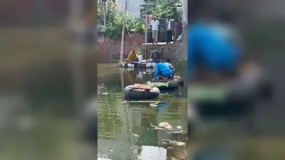 कैमूर : मोहनिया के वार्ड 15 में तीन से चार फीट पानी, सड़क-नाली के अभाव में बढ़ी परेशानी
