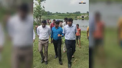 शव लेकर छाती भर पानी पार करने की तस्वीर वायरल, अब खाकवा नदी पर पुल की उम्मीद जगी