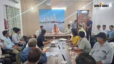 लखीसराय में बाढ़ पीड़ितों के बीच पहुंचे मंत्री विजय सिन्हा: बच्चों को दिन में 3 बार दूध देने का आदेश, सरकारी नावों पर लगेंगे बैनर