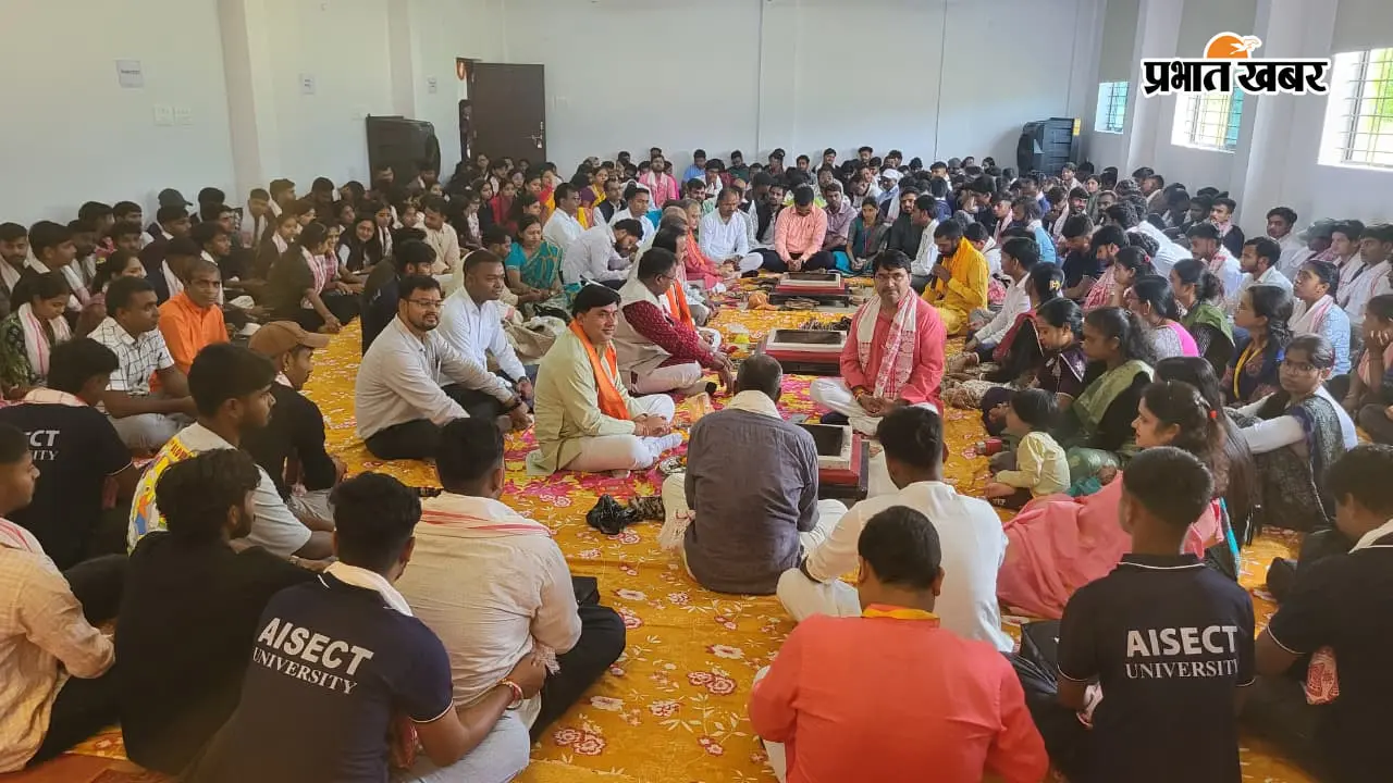 आइसेक्ट विश्वविद्यालय में दीक्षारंभ 2026 का आगाज, तिलक और अंगवस्त्र से हुआ नये विद्यार्थियों का स्वागत