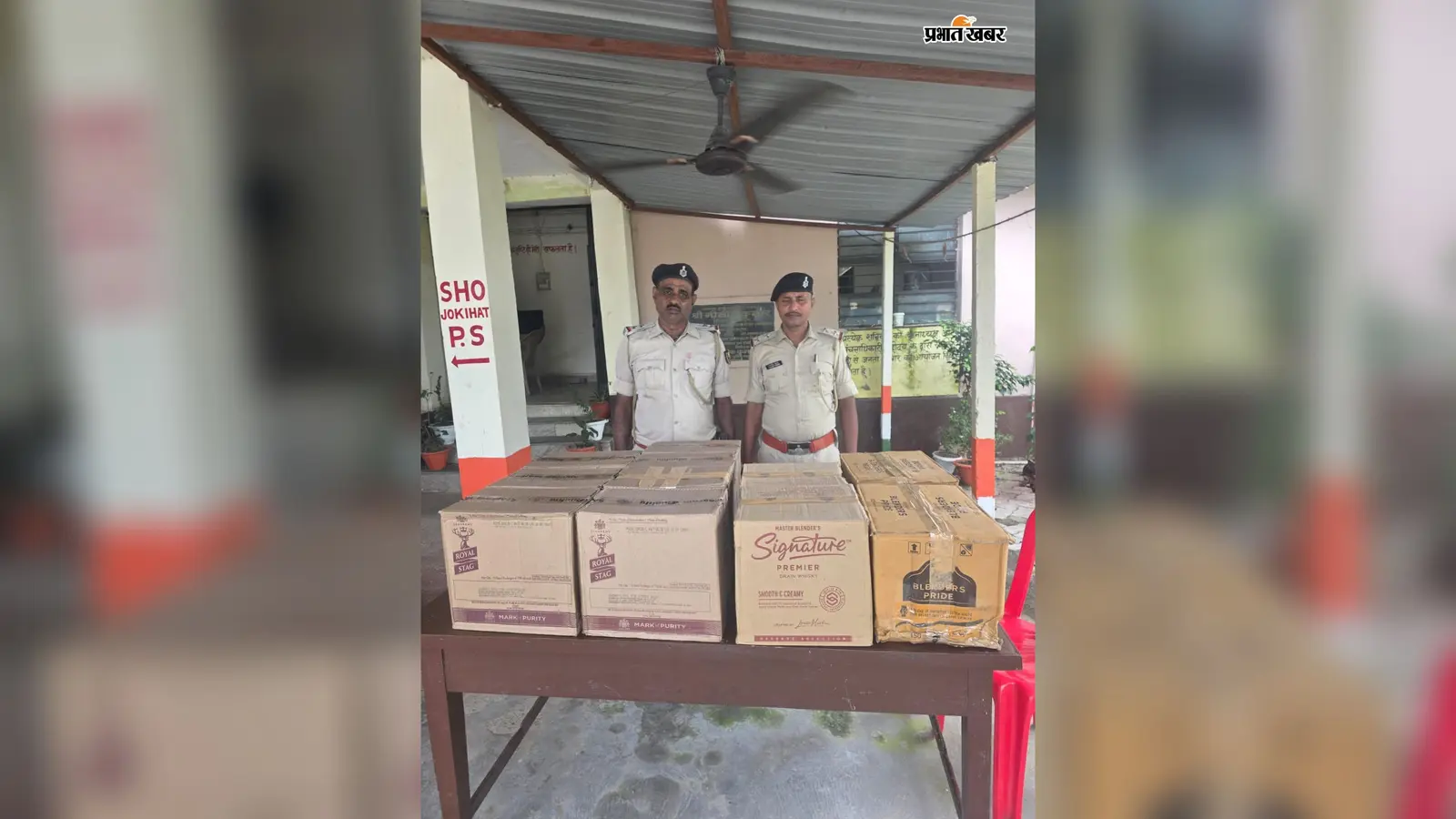 हाईवे पर पुलिस को देखते ही भागा चालक, भीड़ में ऑटो छोड़ हुआ फरार, 99 लीटर विदेशी शराब जब्त