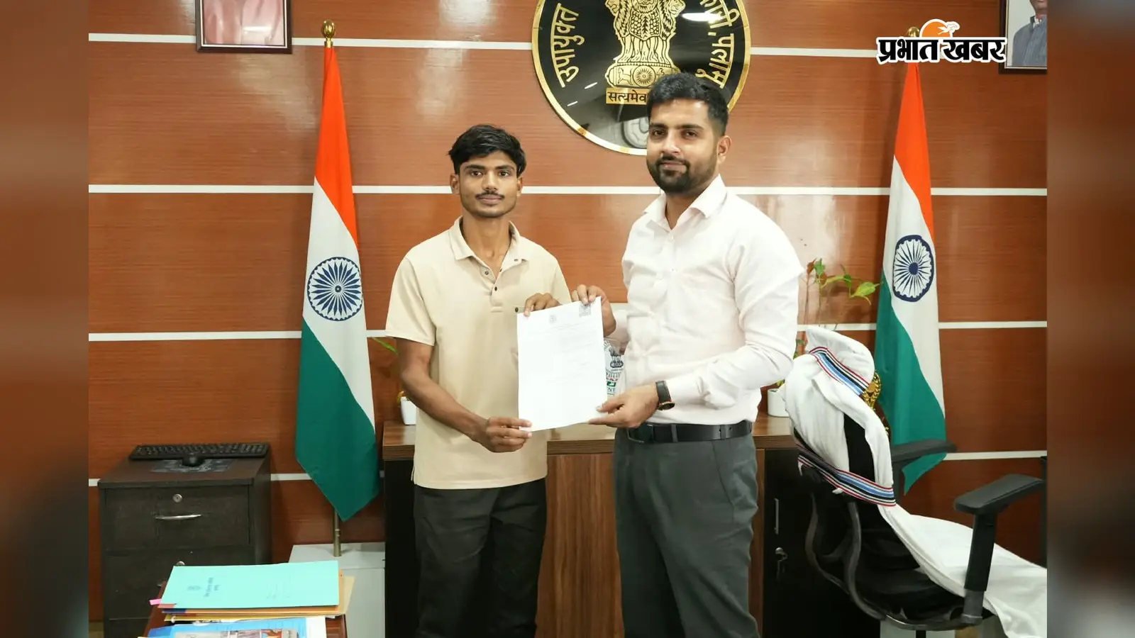 राह में रोड़ा बन रहा था जाति प्रमाण-पत्र, पलामू डीसी ने 10 मिनट में दिलाया समाधान