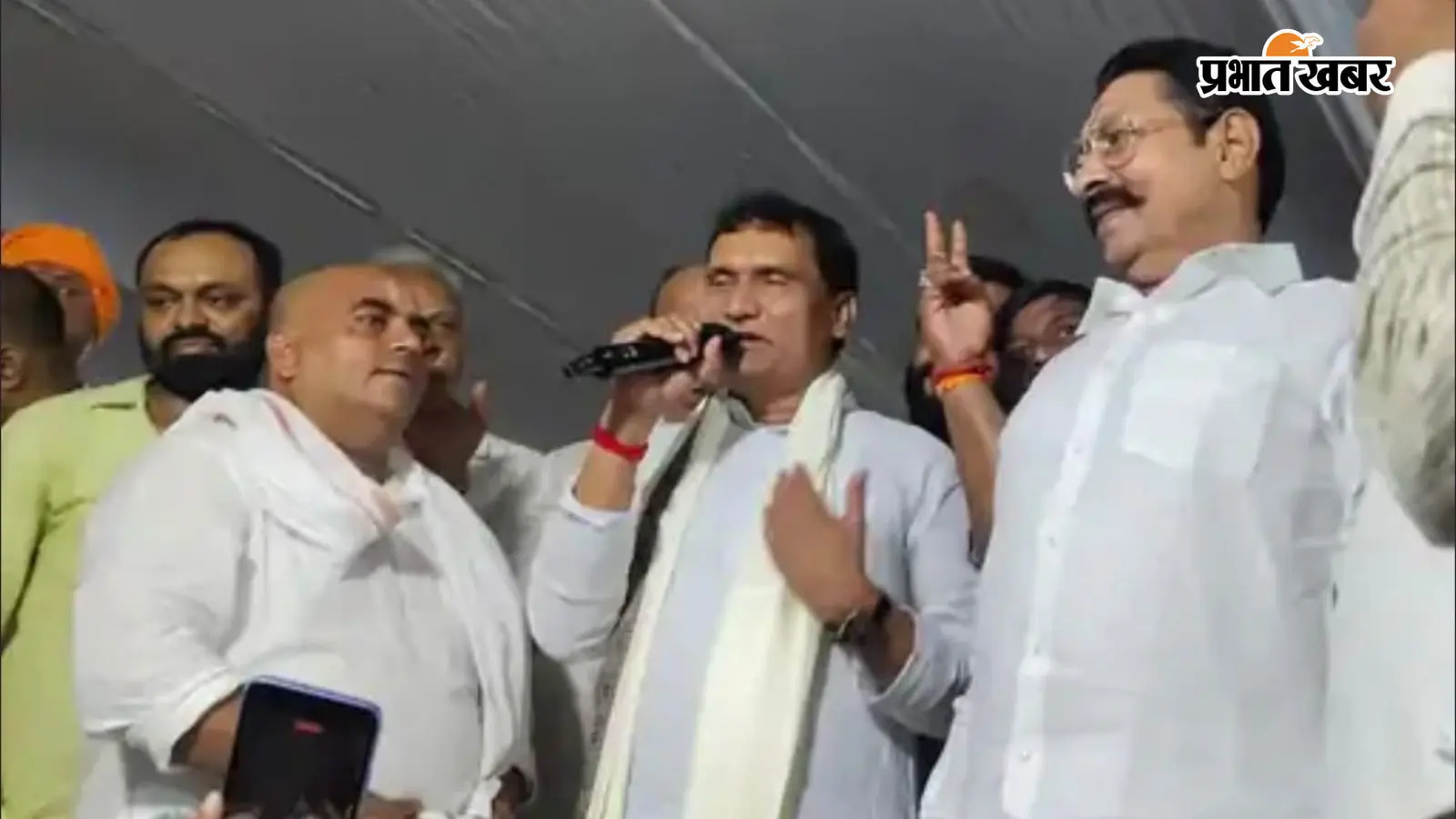 श्रद्धांजलि सभा में चुनावी चर्चा, बिहटा में अनंत सिंह के साथ डॉ. अनुज की मौजूदगी से बढ़ी हलचल