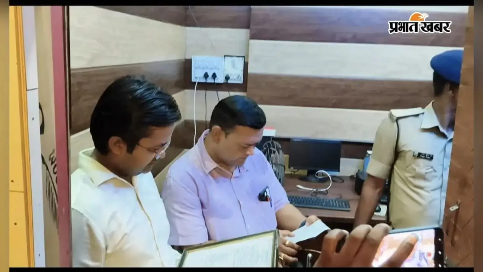 सासाराम में निजी अल्ट्रासाउंड केंद्रों पर छापेमारी, एक केंद्र सील, दो जगह नहीं मिले चिकित्सक