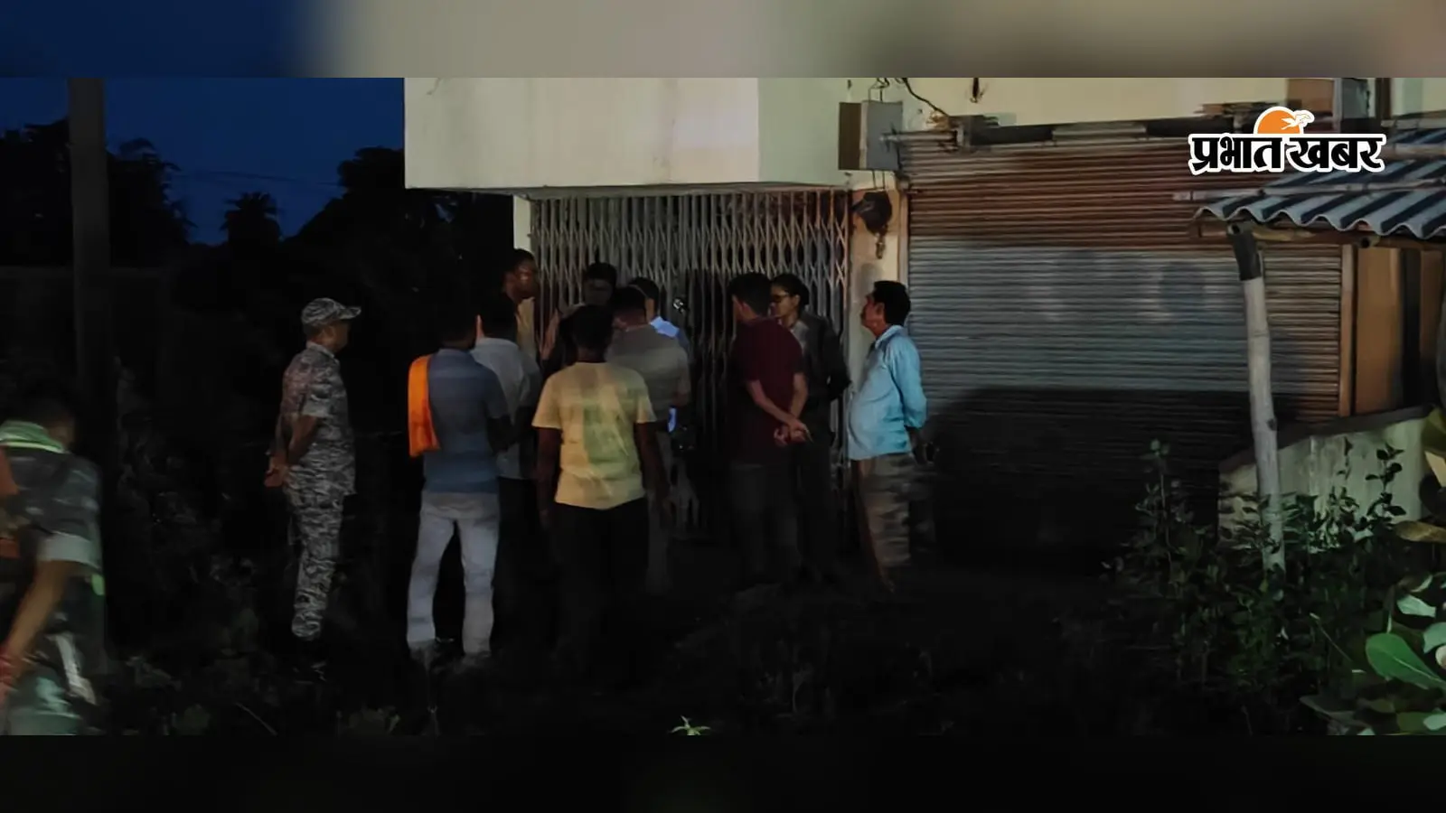 हंसडीहा में अवैध मिनी गन फैक्ट्री का भंडाफोड़, लेथ मशीन समेत कई उपकरण बरामद