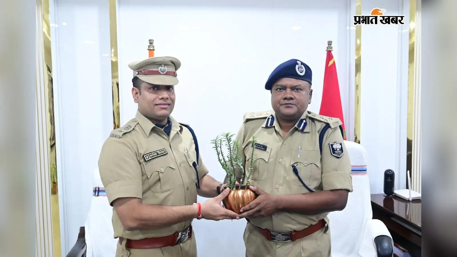 वैशाली में DIG की सख्ती, लंबित कांडों के त्वरित निष्पादन का निर्देश; फरार अभियुक्तों की गिरफ्तारी के लिए तेज होगी छापेमारी
