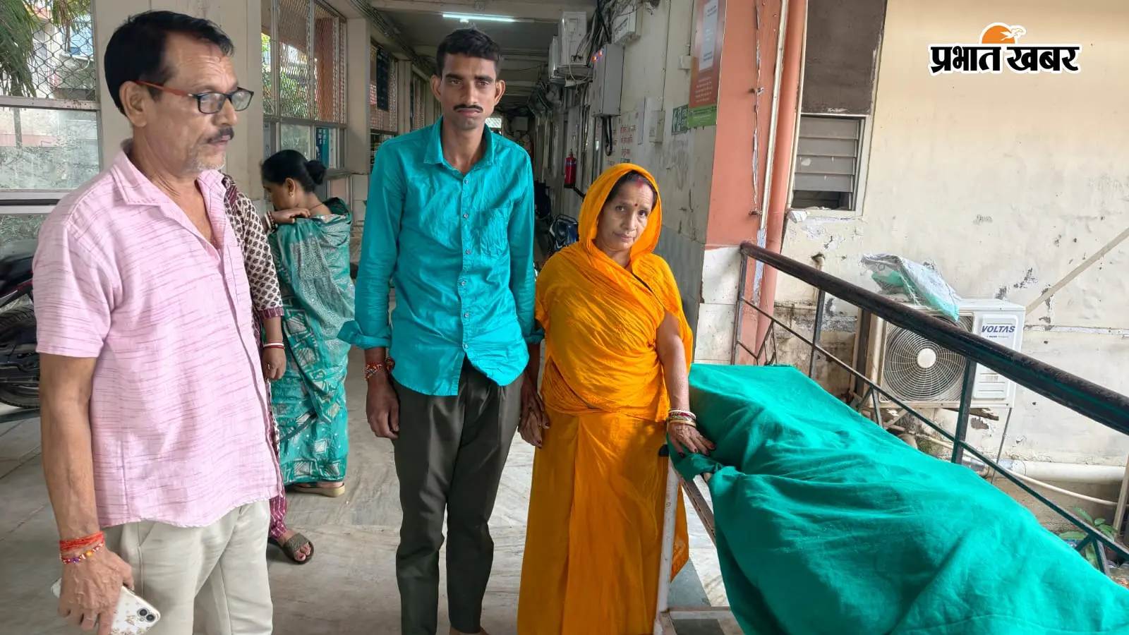बेटे की आंखों के सामने लोडर ने पिता को कुचला, दुमका में गार्ड की मौत