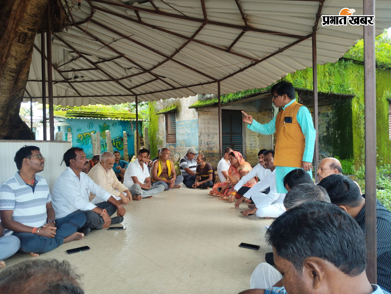 जरियागढ़ में सेवा संकल्प अभियान को लेकर भाजपा गोविंदपुर मंडल की विशेष बैठक करते हुए भाजपाई | Prabhat Khabar Network