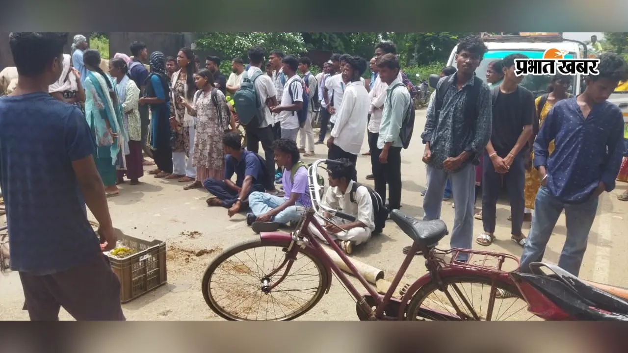 आईटीआई में नामांकन पर बवाल, अभ्यर्थियों ने एक घंटे जाम रखा मुख्य मार्ग