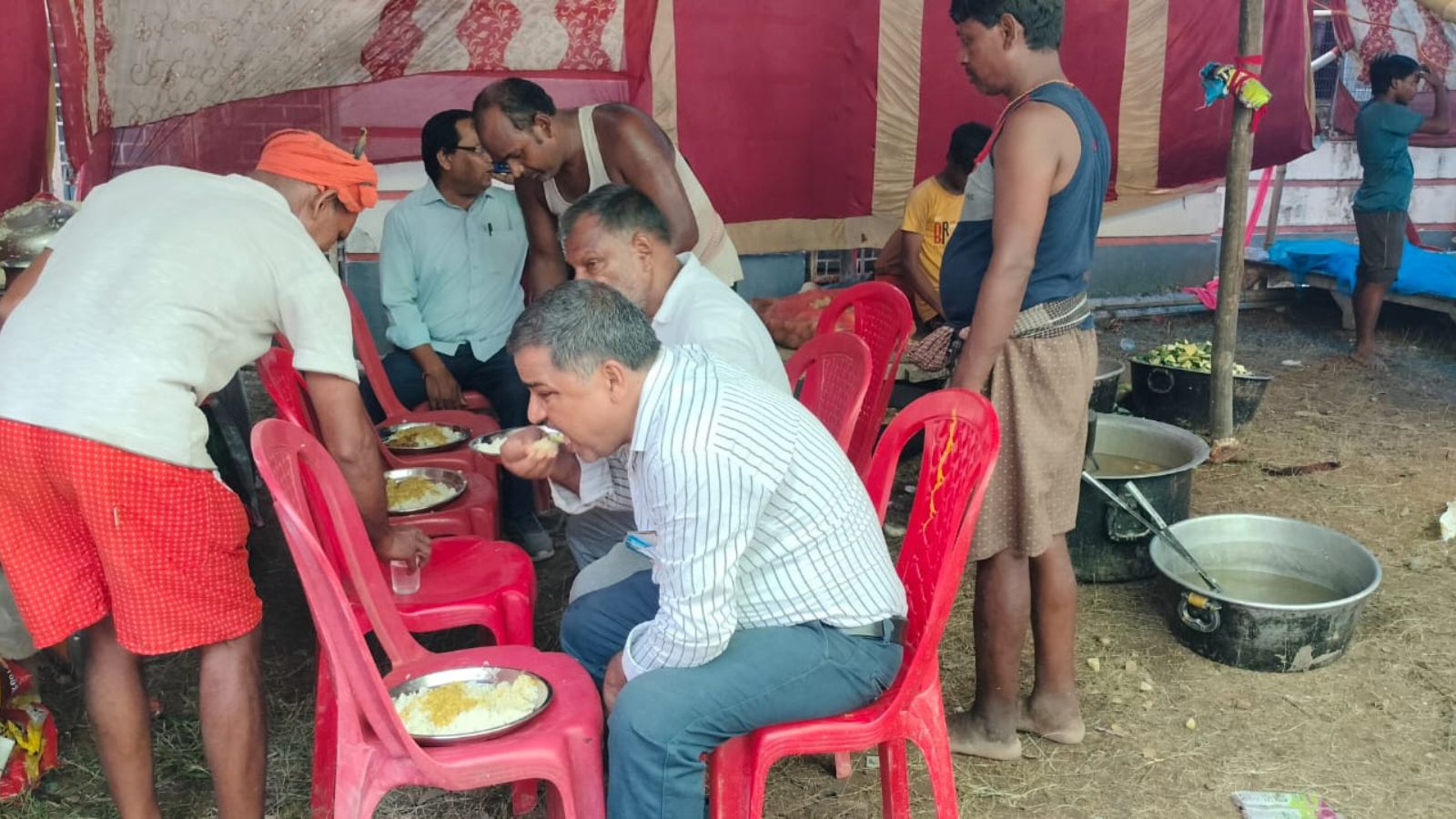 फूड इंस्पेक्टर राजहंस कुमार राजहंस