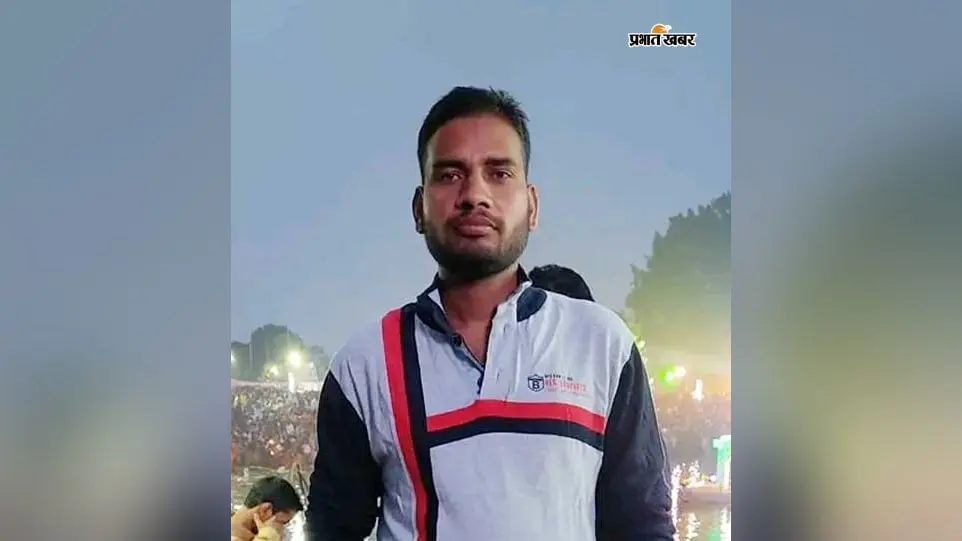 सड़क किनारे खड़ा था ट्रक, तेज रफ्तार बोलेनो जा भिड़ी; युवक की मौके पर मौत