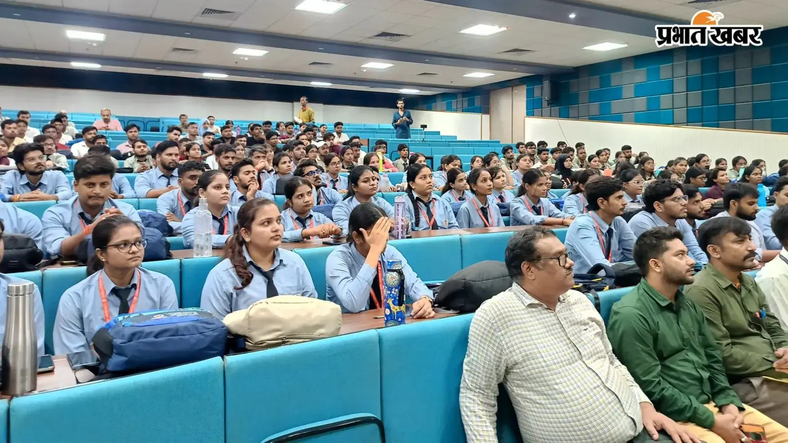 गोपाल नारायण सिंह यूनिवर्सिटी में छात्रों ने सीखे सफलता के मंत्र, संवाद कौशल और आत्मविश्वास पर जोर