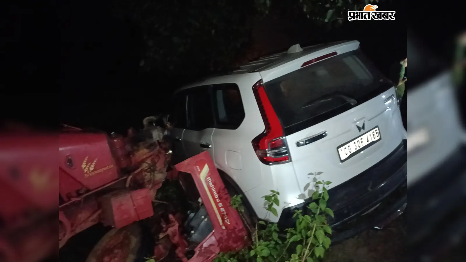 गढ़वा : आधी रात को तेज रफ्तार का कहर, ट्रैक्टर-स्कॉर्पियो में जोरदार टक्कर, दोनों के उड़े परखच्चे, बाल-बाल बची जान