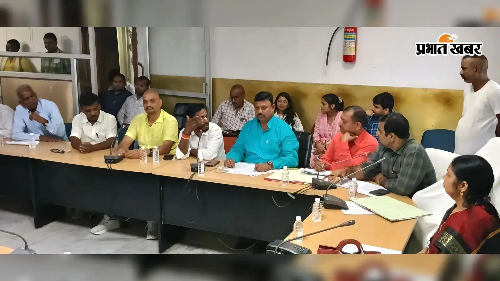 नगर परिषद भभुआ की बैठक में सफाई और स्ट्रीट लाइट को लेकर पार्षदों की नाराजगी, योजनाओं पर हुई चर्चा