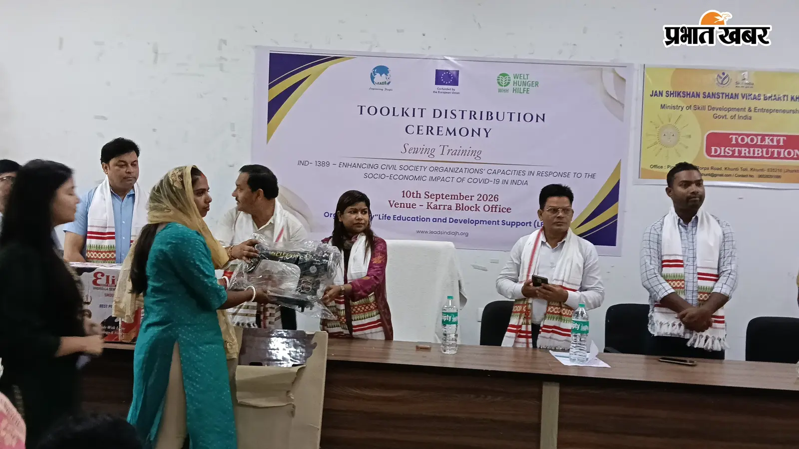 सिलाई मशीन मिली तो बदलेगी जिंदगी! 20 प्रशिक्षणार्थियों को मिला स्वरोजगार का सहारा