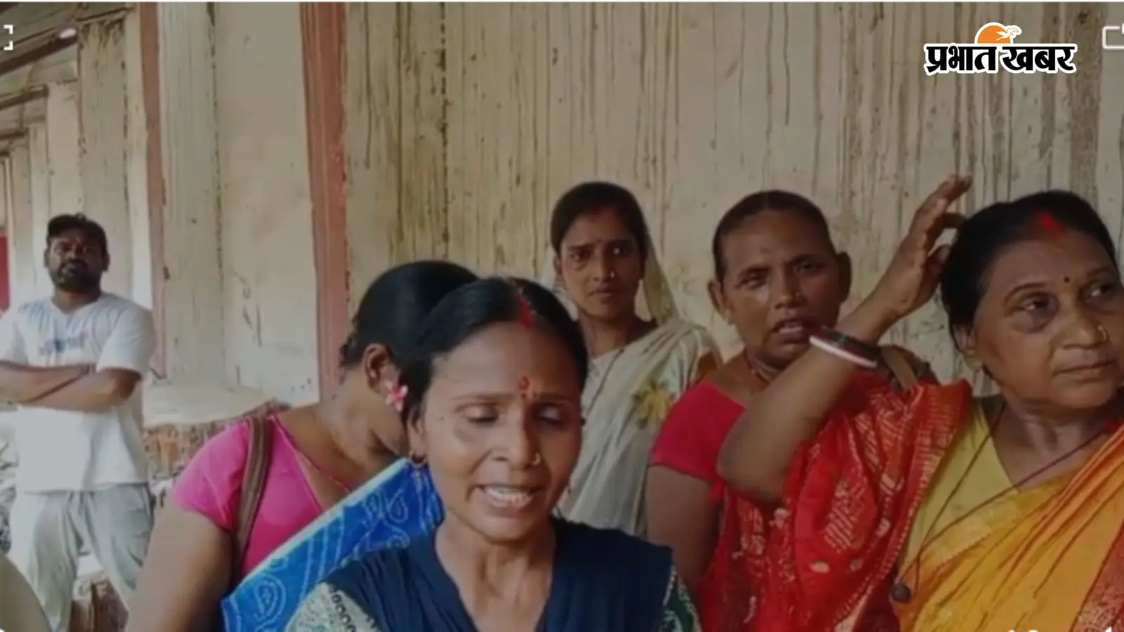8 बोरा चावल मिलना था, मिला 5 बोरा, दानापुर गोदाम में सेविकाओं ने जताया विरोध, सीडीपीओ ने कहा- गलत