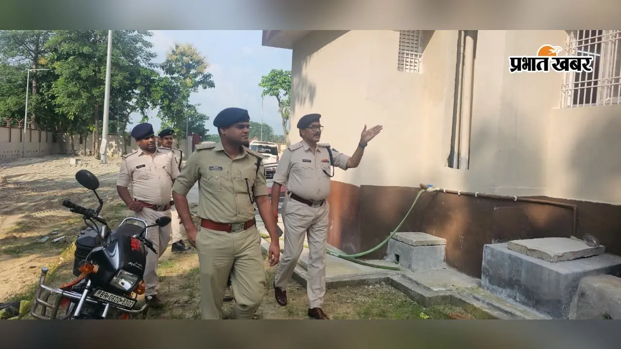 शिवहर के तरियानी छपरा में बनेगा आधुनिक थाना भवन, एसपी ने किया निरीक्षण, समय पर काम पूरा करने का निर्देश