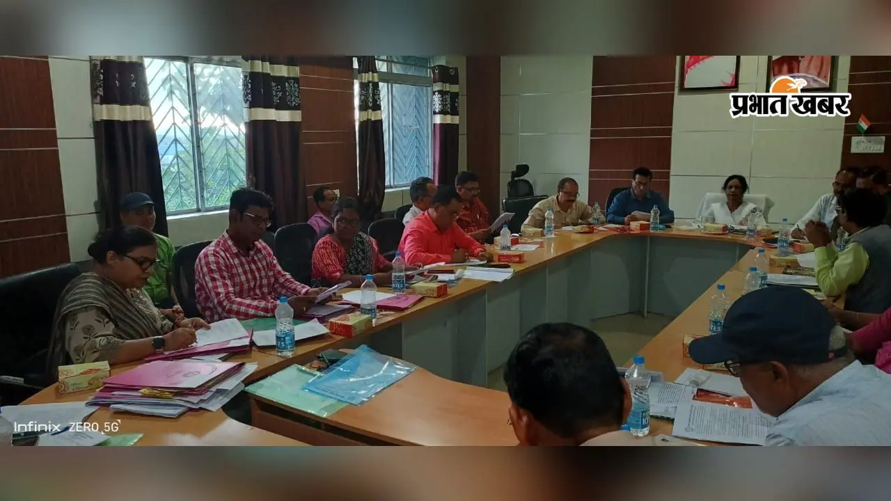 SKMU Board Meeting: परीक्षा बोर्ड की बैठक में बड़ा फैसला, लापरवाही पर शिक्षकों को नोटिस, पीएचडी की नई एसओपी लागू.