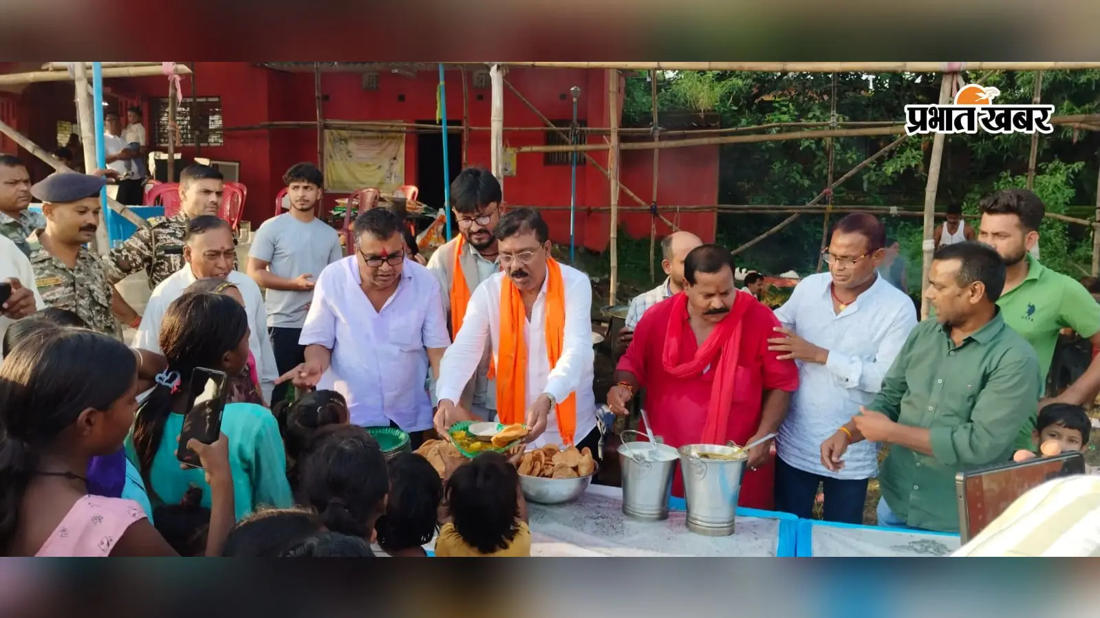 भुरकुंडा में श्रीकृष्ण छठियारी पूजन, भंडारे में उमड़े श्रद्धालु