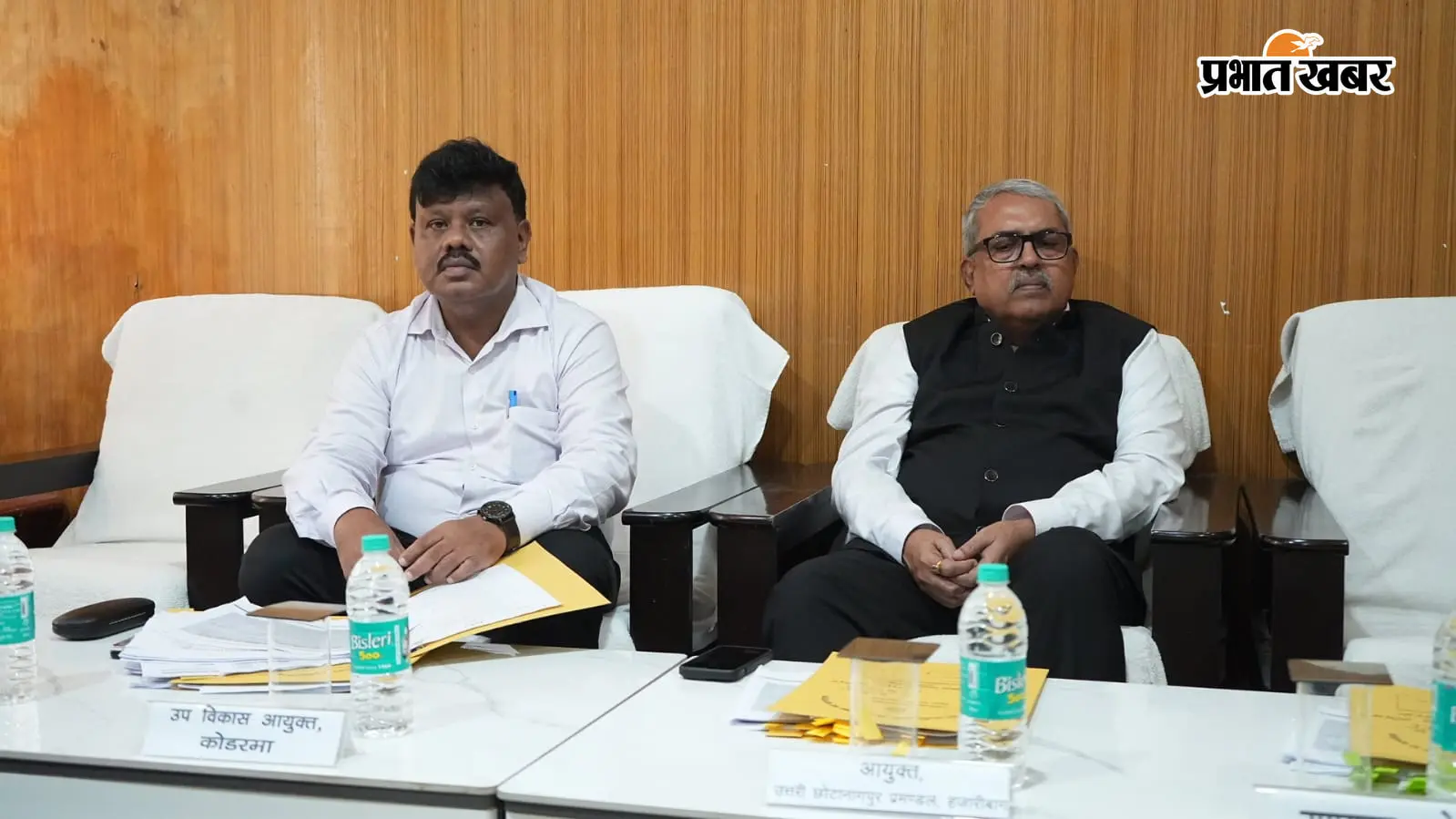 एसआइआर की समीक्षा बैठक में दावा-आपत्ति और मैपिंग पर चर्चा, आयुक्त ने दिये जरूरी निर्देश