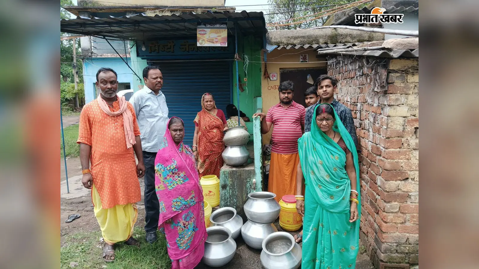 गोधर की कई बस्तियों में दो सप्ताह से पेयजल संकट, 10 मिनट ही हुई जलापूर्ति