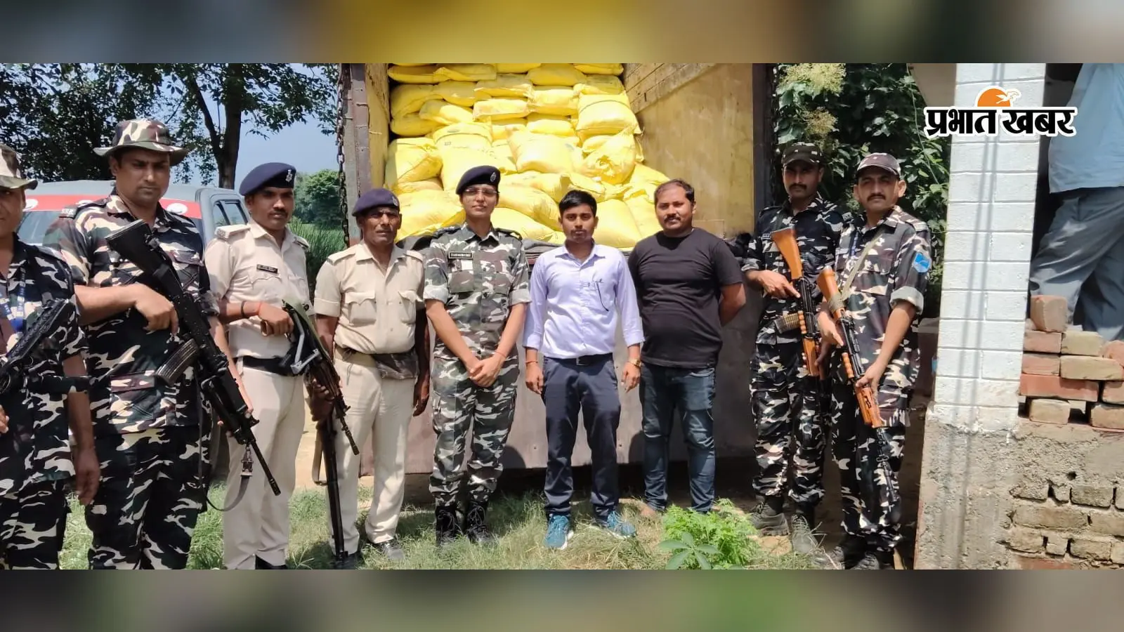 भारत-नेपाल सीमा पर 504 बोरी अवैध यूरिया जब्त, 12 पहिया ट्रक भी पकड़ा गया