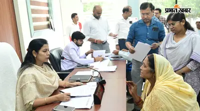 हाजीपुर जनता दरबार में 103 परिवाद, सात दिनों में कार्रवाई का निर्देश; कई विभागों के पदाधिकारी रहे मौजूद