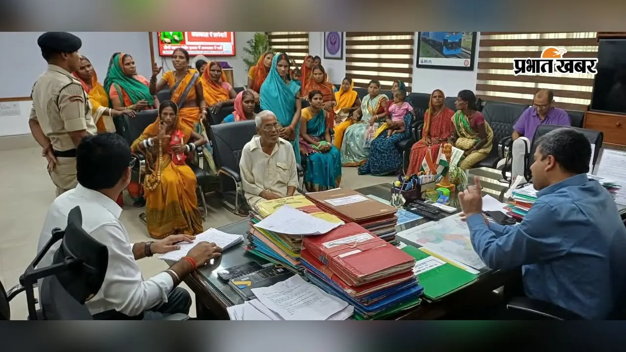 मधेपुरा में जनसुनवाई : 265 आवेदनों पर डीएम ने सुनी फरियाद, अधिकारियों को त्वरित निष्पादन के निर्देश