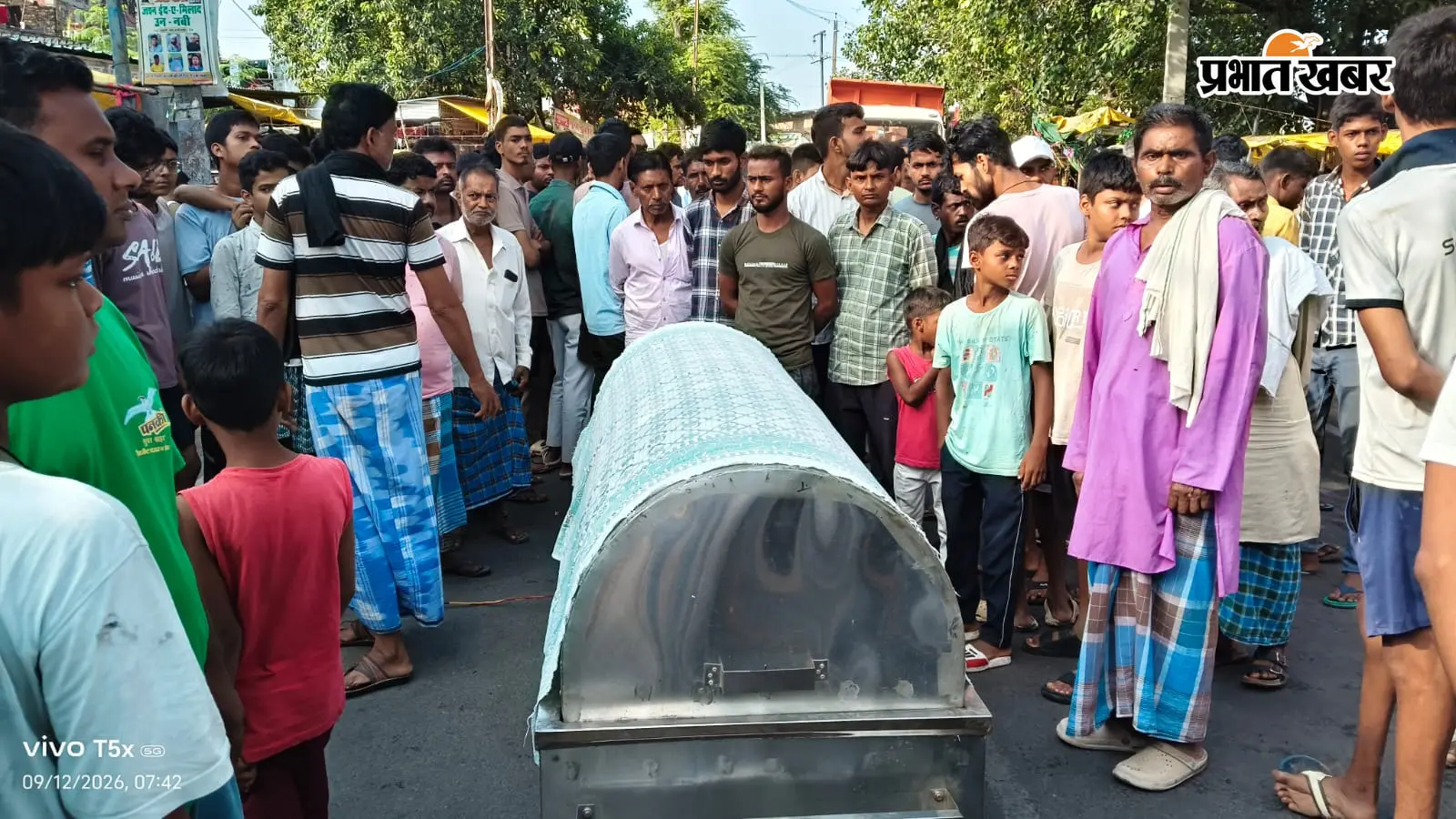 भोजपुर में शराब बेचने का विरोध करने पर युवक को घर में घुसकर मारी गोली, मौत के बाद आरा-सासाराम स्टेट हाईवे 5 घंटे तक जाम, भारी हंगामा