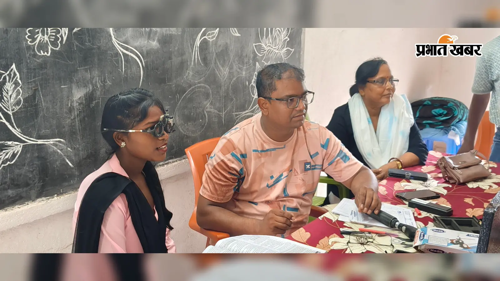 काठीकुंड कॉलेज में निशुल्क नेत्र जांच, जरूरतमंद छात्रों को मिलेगा फ्री चश्मा