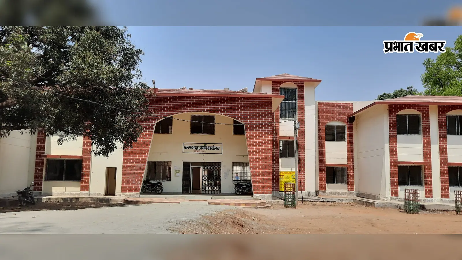 SIR के काम में जुटा पूरा प्रशासन, कार्यालयों में पसरा सन्नाटा