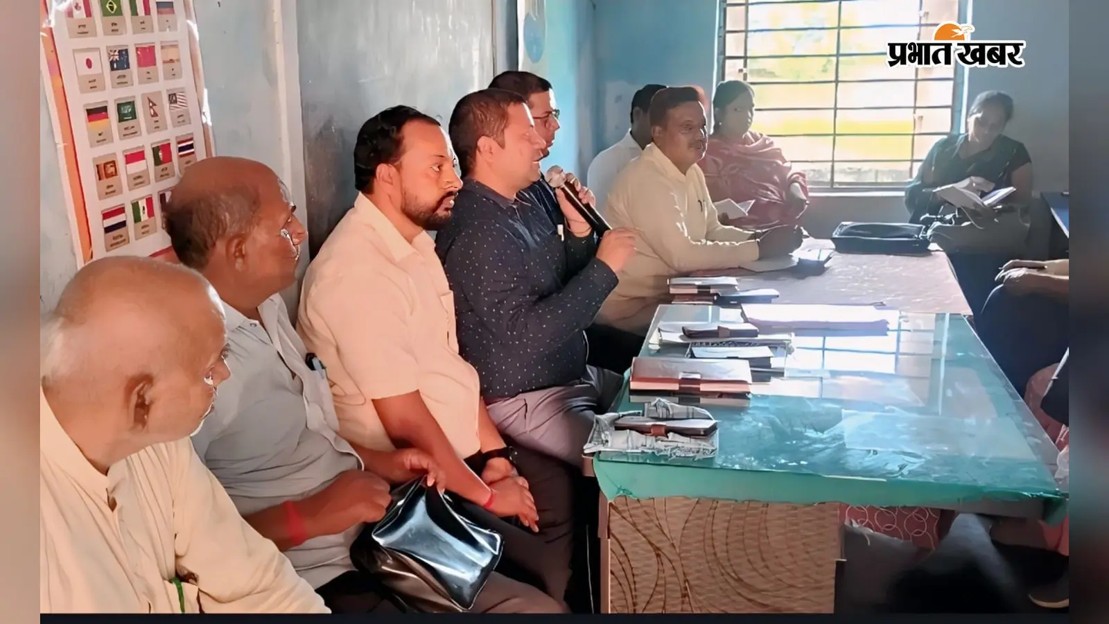औरंगाबाद गोह में स्कूलों को लेकर शिक्षा विभाग के सख्त निर्देश, पहली घंटी में शिक्षकों को जमा करना होगा मोबाइल