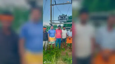 लातेहार: 7 महीने के अंधेरे के बाद लेजांग में लौटी रोशनी, ट्रांसफार्मर लगते ही गांव में जश्न जैसा माहौल