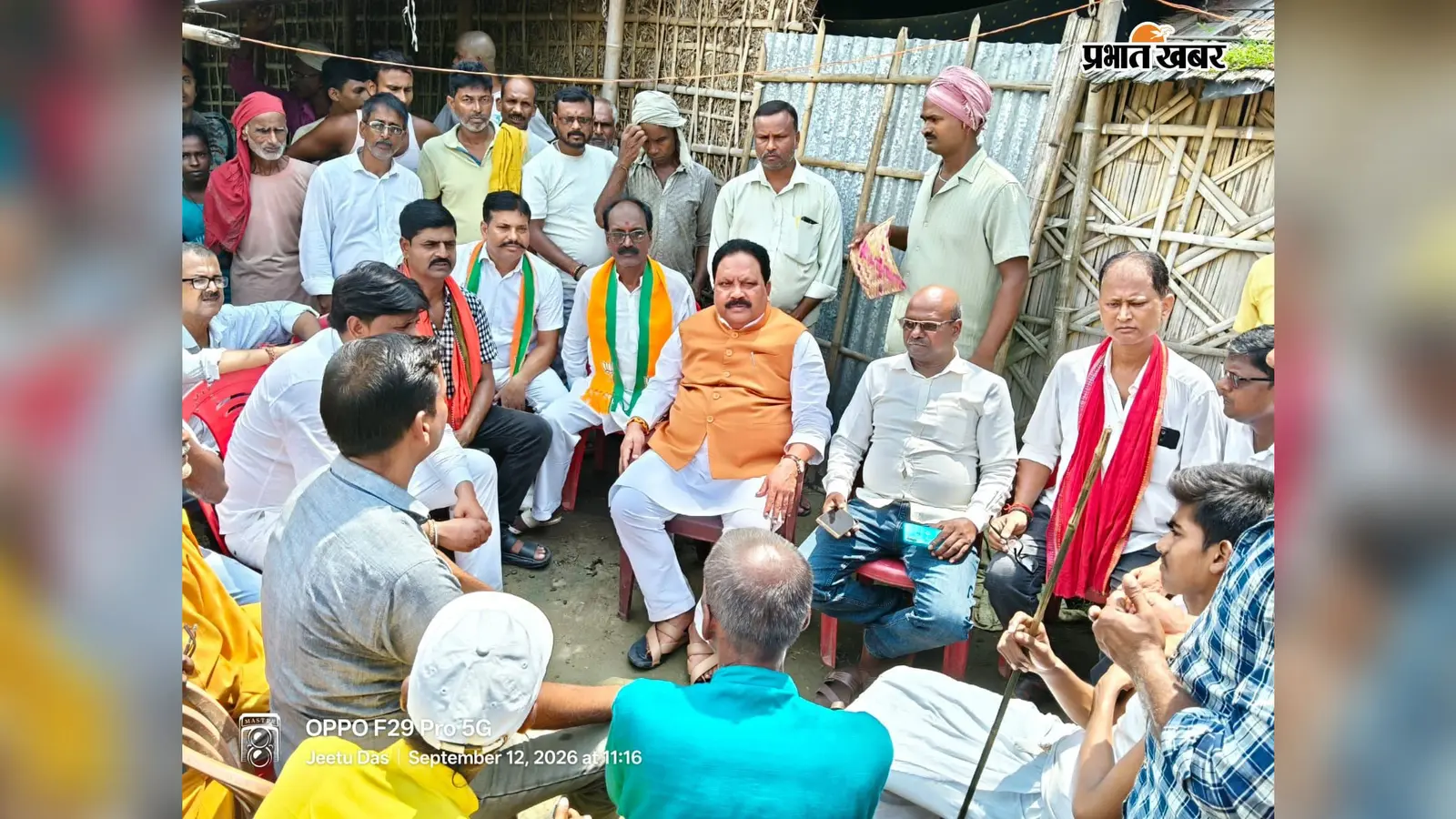 राहुल की मौत के बाद पीड़ित परिवार से मिले सांसद प्रदीप सिंह, बोले- दोषी बख्शे नहीं जाएंगे
