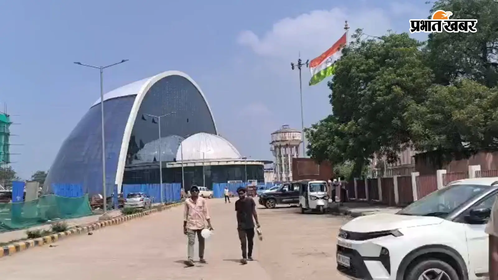 गया जंक्शन के पुनर्विकास का 80% काम पूरा, 30 हजार यात्रियों वाला होल्डिंग एरिया तैयार; मार्च 2027 तक पूरा करने का लक्ष्य