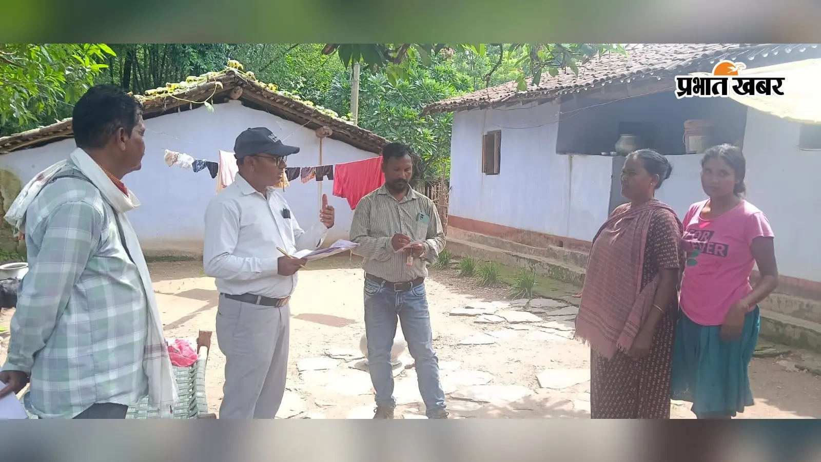 आवास योजना के पैसे आने के बावजूद नहीं बना घर! जांच में खुली ऐसी लापरवाही कि प्रशासन हुआ सख्त..
