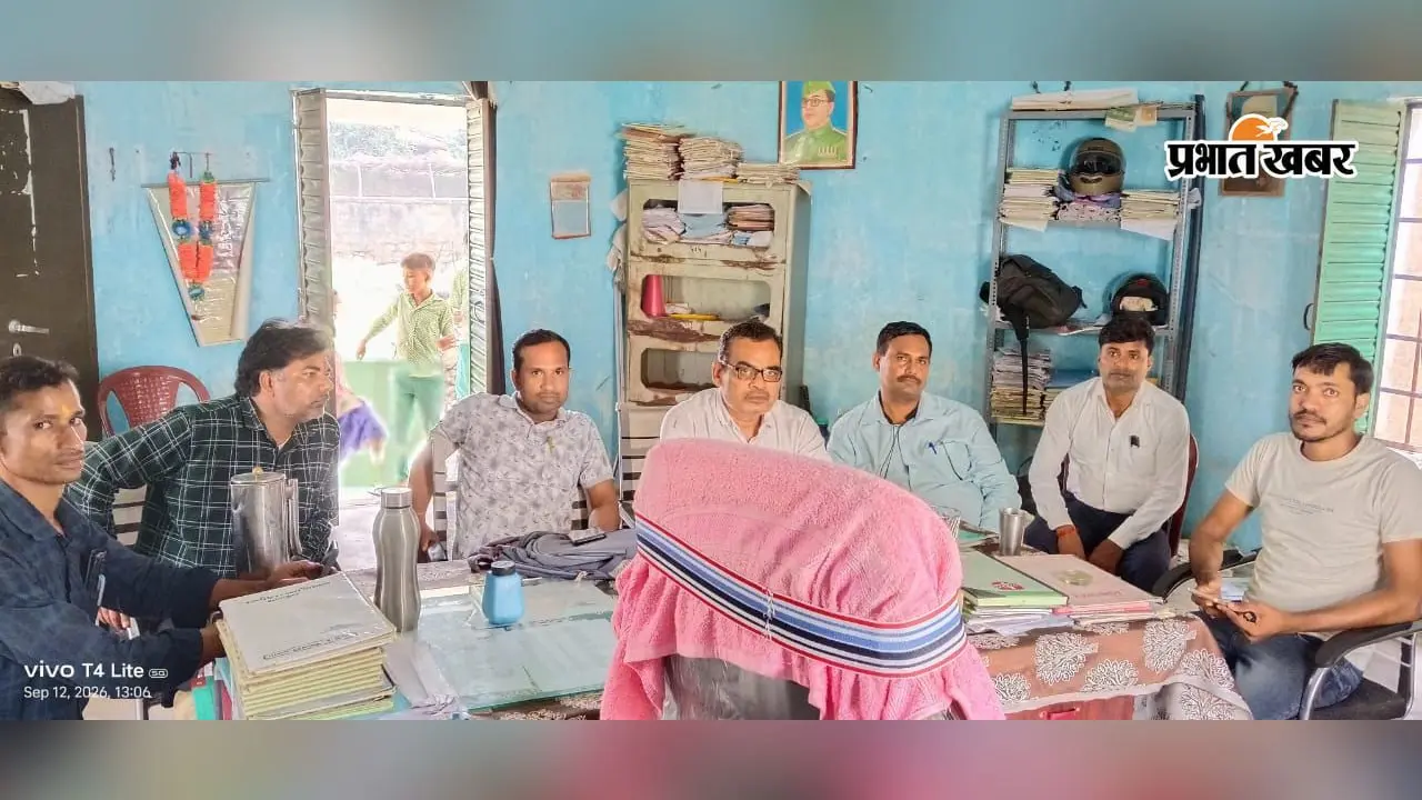 गढ़वा: केतार के दो स्कूलों में कागजी पेंच में फंसे छात्र - छाताकुंड में TC के लिए दो प्रभारियों में झड़प