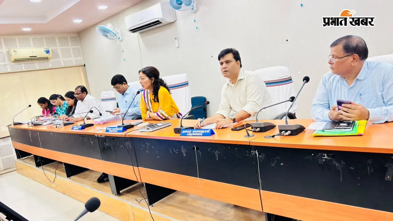 जहानाबाद में 49 भूमिहीन स्कूलों के लिए जमीन चिह्नित करने का अल्टीमेटम: DM का सख्त आदेश, 16 सितंबर तक पूरी हो मापी