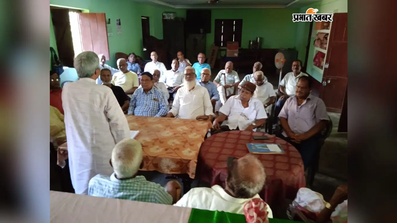वैलिडेशन एक्ट के खिलाफ दुमका पेंशनर समाज, सांसद से मिलेगा प्रतिनिधिमंडल