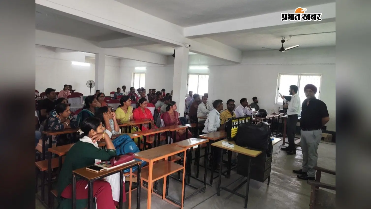 पतरातू में 1000 बच्चों ने लिया सड़क सुरक्षा का पाठ, सीखे सुरक्षित यातायात के नियम